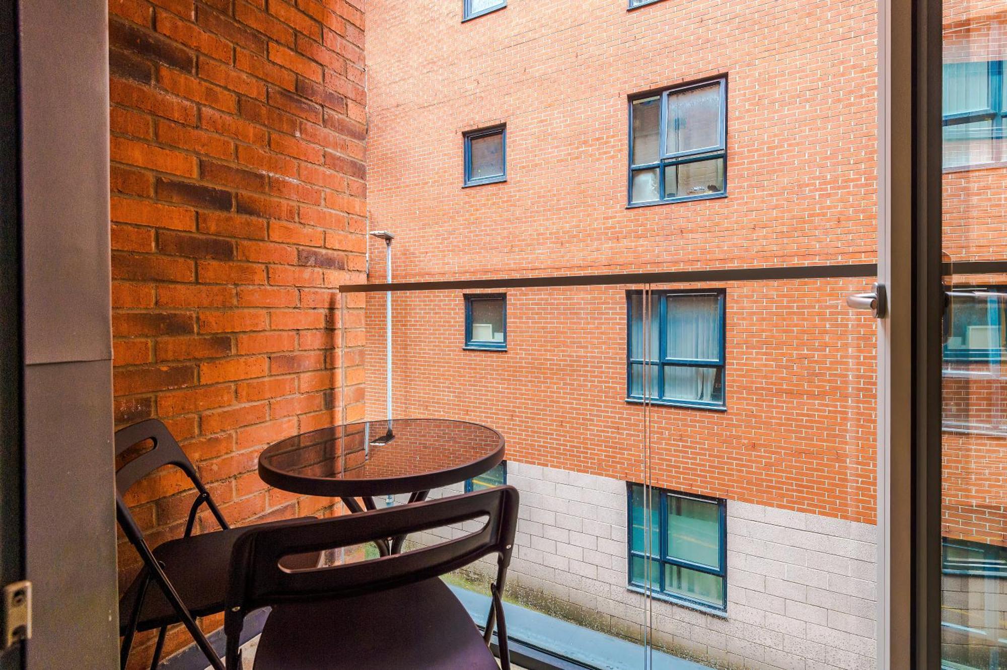 Hilltop Serviced Apartments- Northern Quarter Manchester Bilik gambar